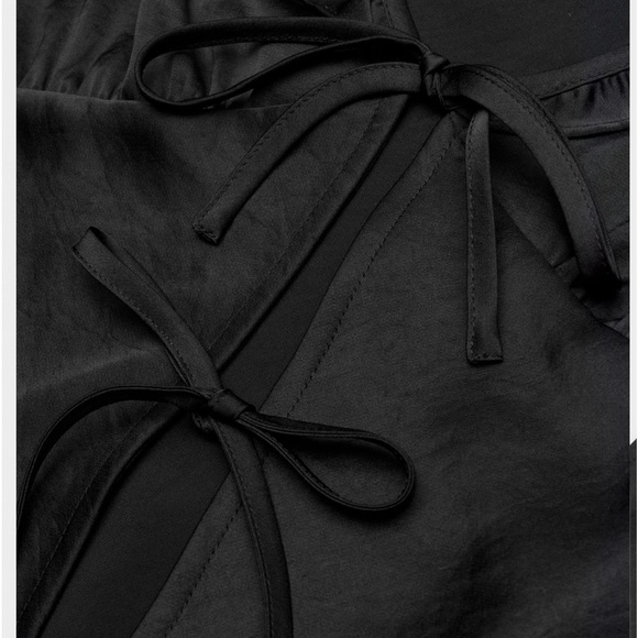 Wilfred Tonka Satin Blouse - Picture 4 of 4